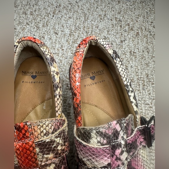 Nurse Mates Colorful Snake Print Women shoes size 8.5 M - Picture 6 of 6